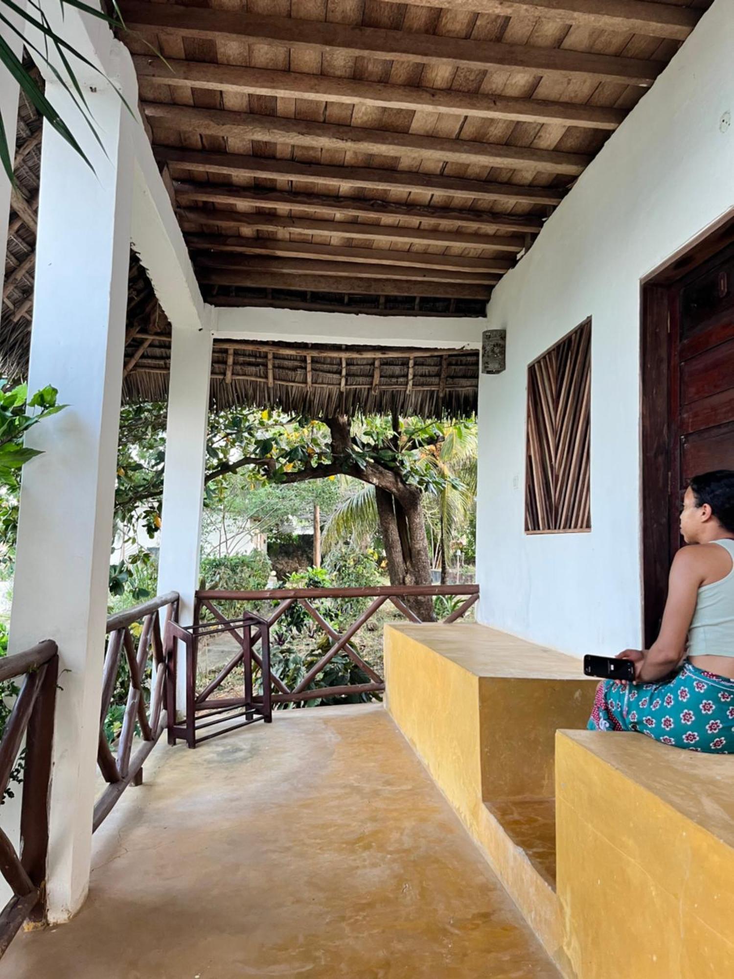 Sazani Beach Lodge And Tidal Lounge Nungwi Exterior photo