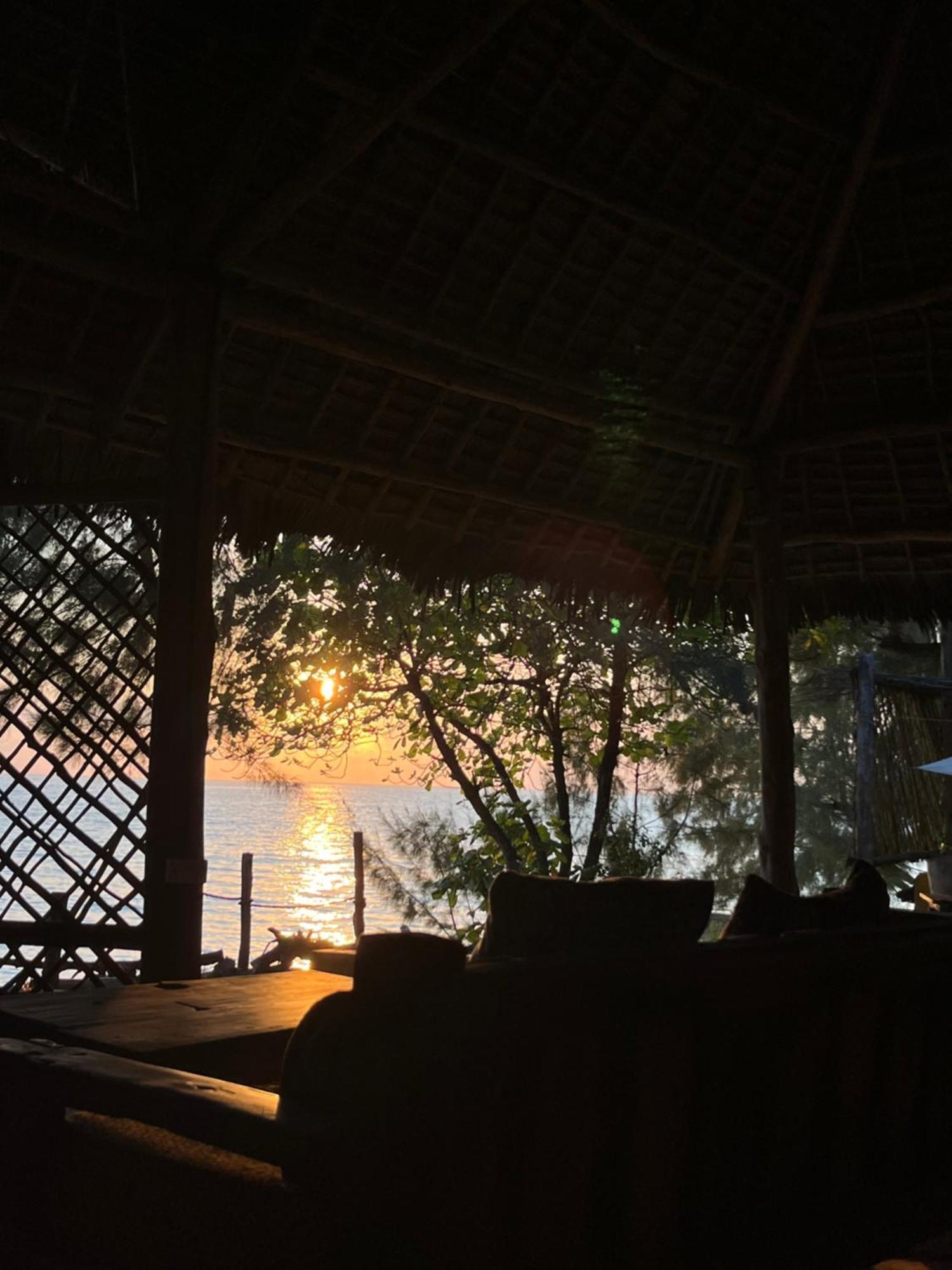 Sazani Beach Lodge And Tidal Lounge Nungwi Exterior photo