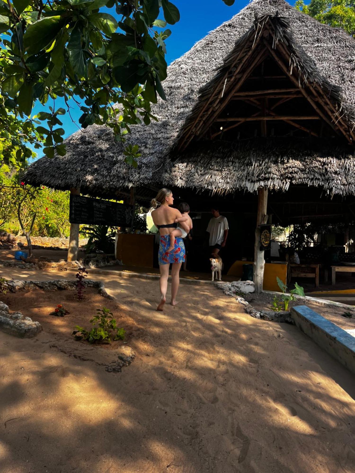 Sazani Beach Lodge And Tidal Lounge Nungwi Exterior photo