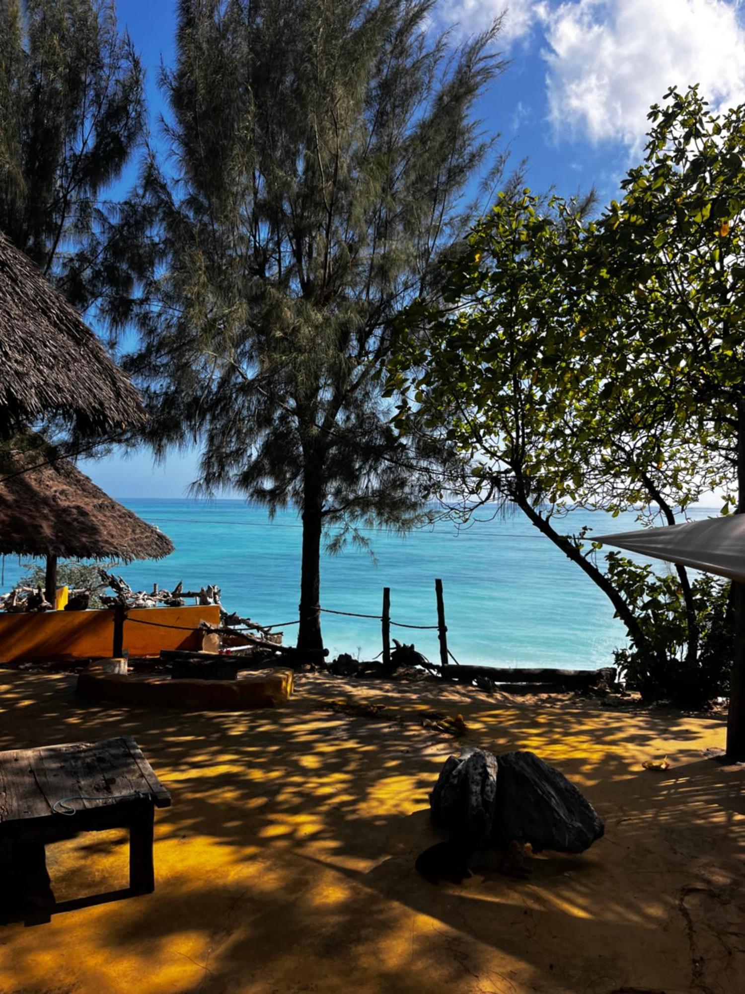 Sazani Beach Lodge And Tidal Lounge Nungwi Exterior photo